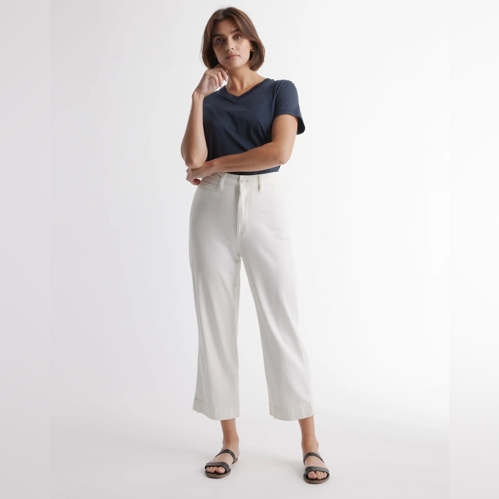 NWT Quince Organic Stretch Cotton Twill Wide-Leg
Crop Pants in Ivory, Size 28